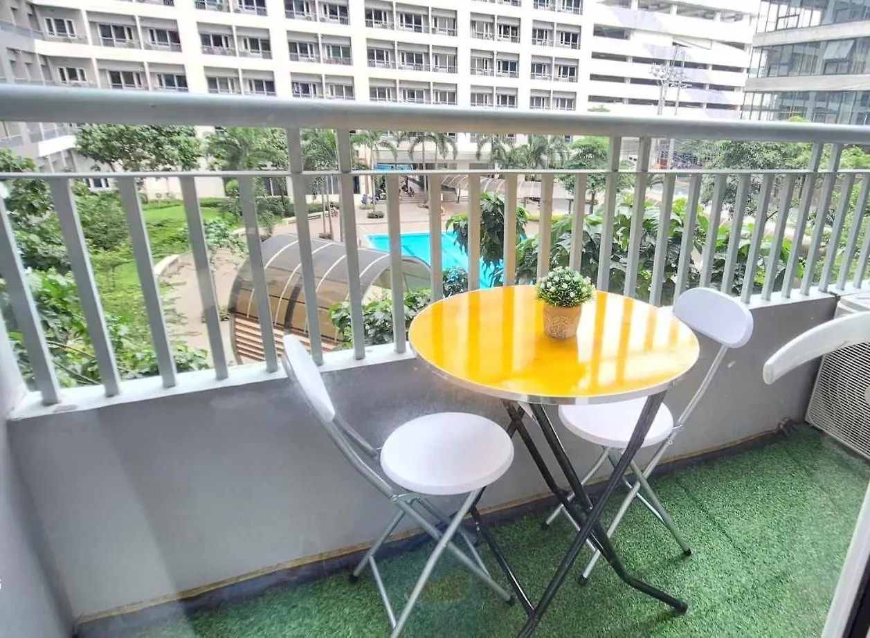 Apartment Comfy 1Br With Pool View And Wi-Fi In Grace Res Taguig City Manila