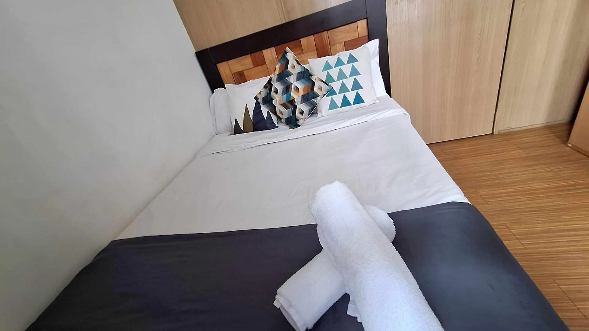 Comfy 1Br With Pool View And Wi-Fi In Grace Res Taguig City Manila 0*,